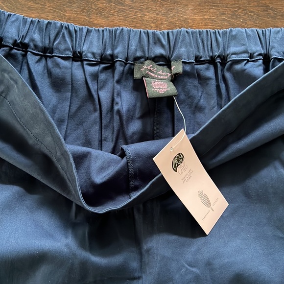 Isabel Hayley Timeless Trends navy cotton cropped pants red racer stripe NWT - Picture 3 of 5